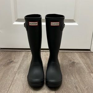 Hunter Boots Size 4 Youth
